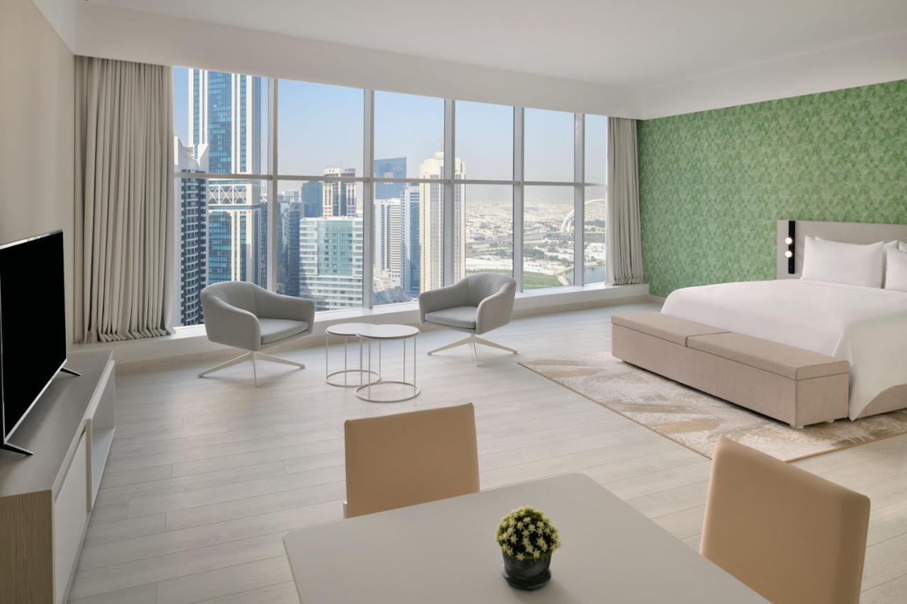 Element By Westin West Bay Doha Exterior foto A suite at the hotel