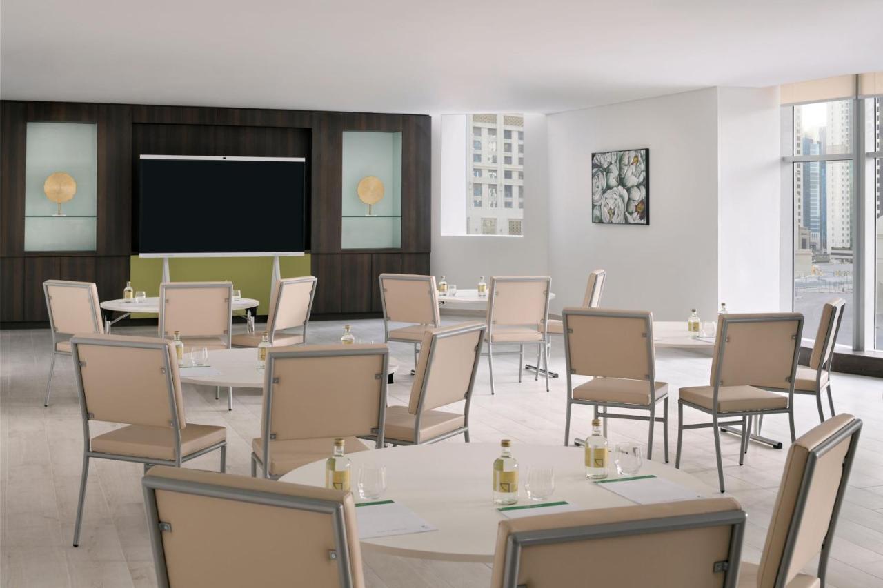 Element By Westin West Bay Doha Exterior foto The 3D rendering of a meeting room