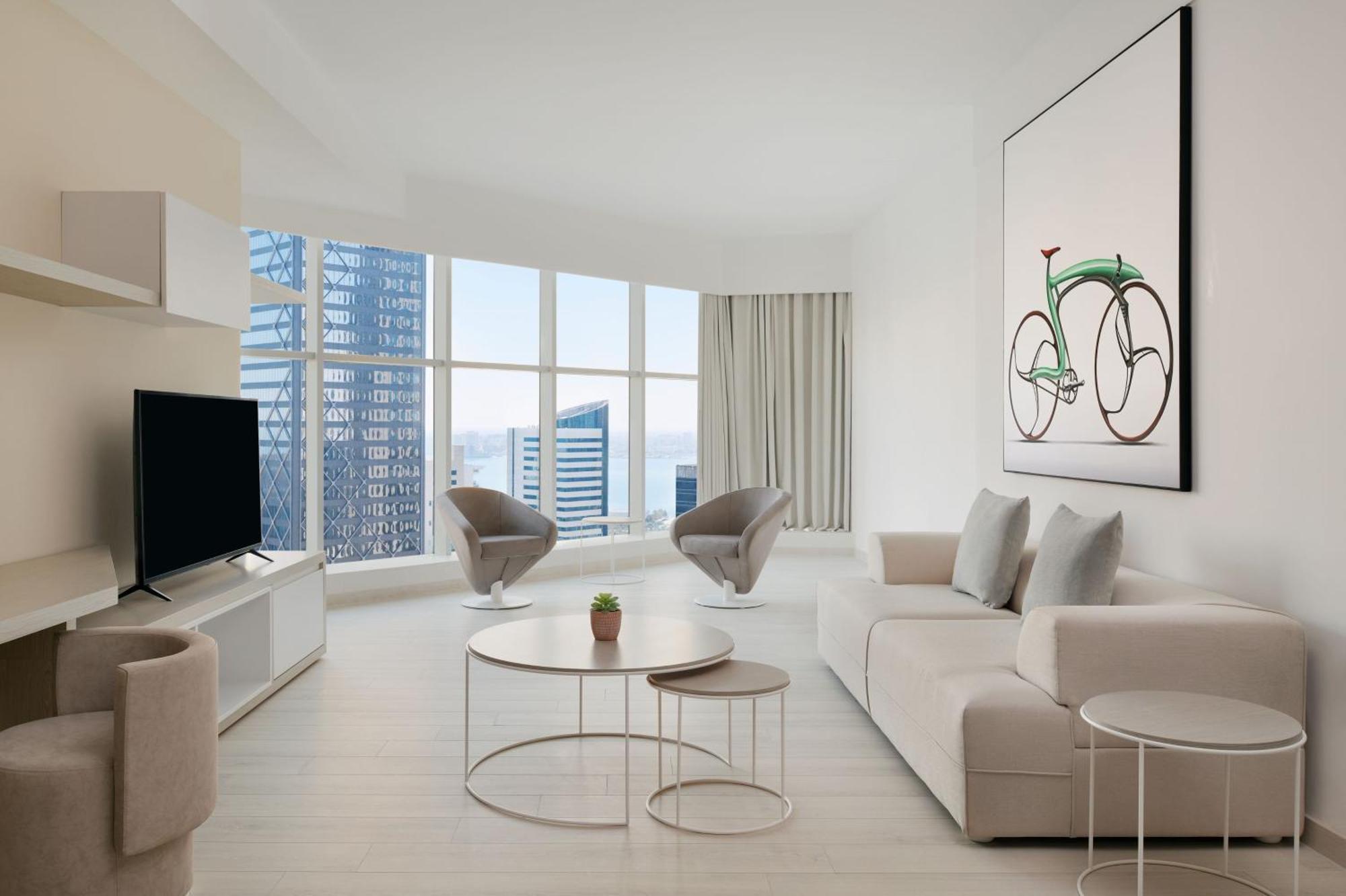 Element By Westin West Bay Doha Exterior foto A living room in a condominium