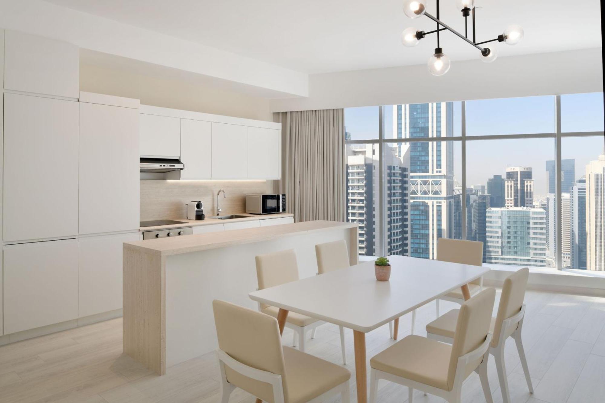 Element By Westin West Bay Doha Exterior foto A kitchen in a typical apartment